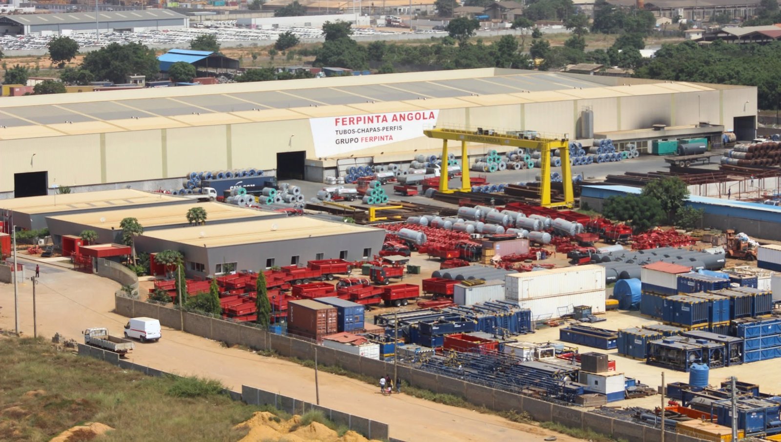 Banner de Ferpinta Angola
