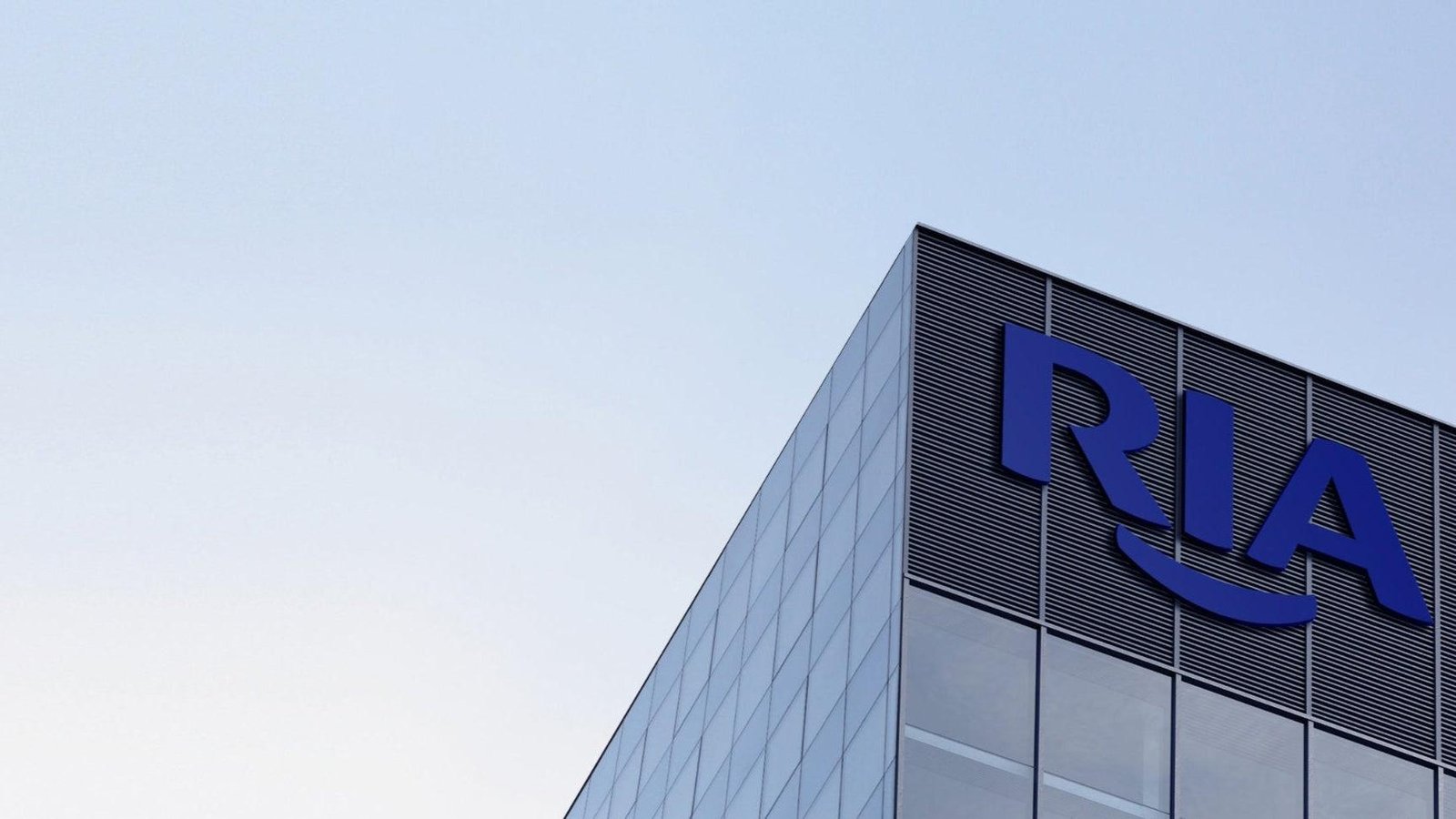 Banner de Rayan Investment Angola